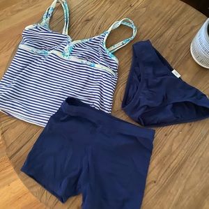 Girl’s swim suit